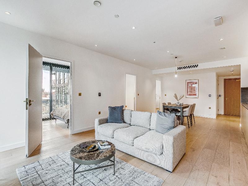 StayCozy Apartments in Kings Cross image