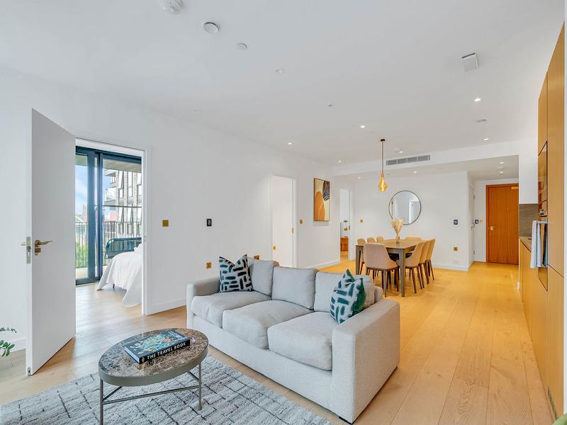 StayCozy Apartments in Kings Cross image