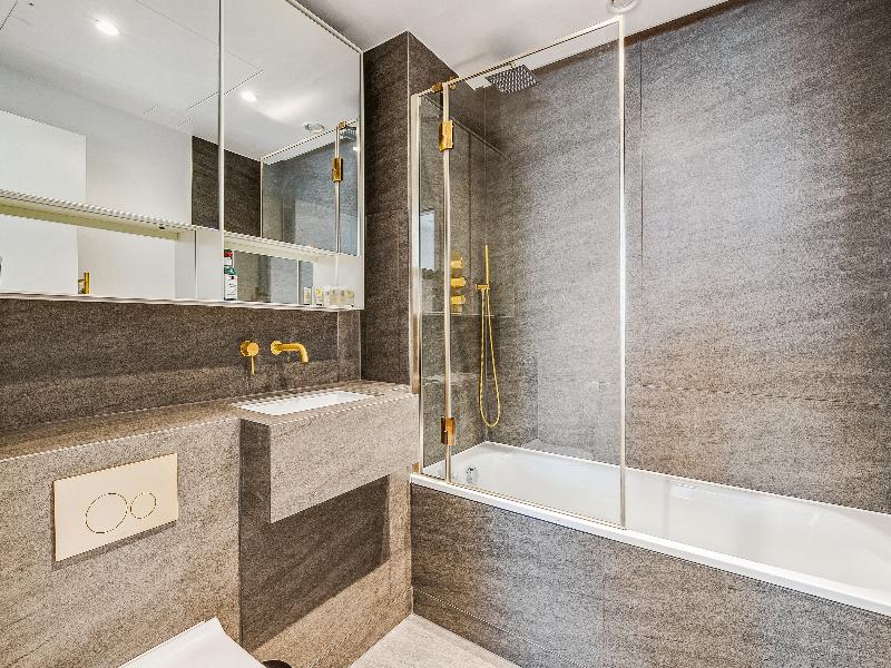 StayCozy Apartments in Kings Cross image