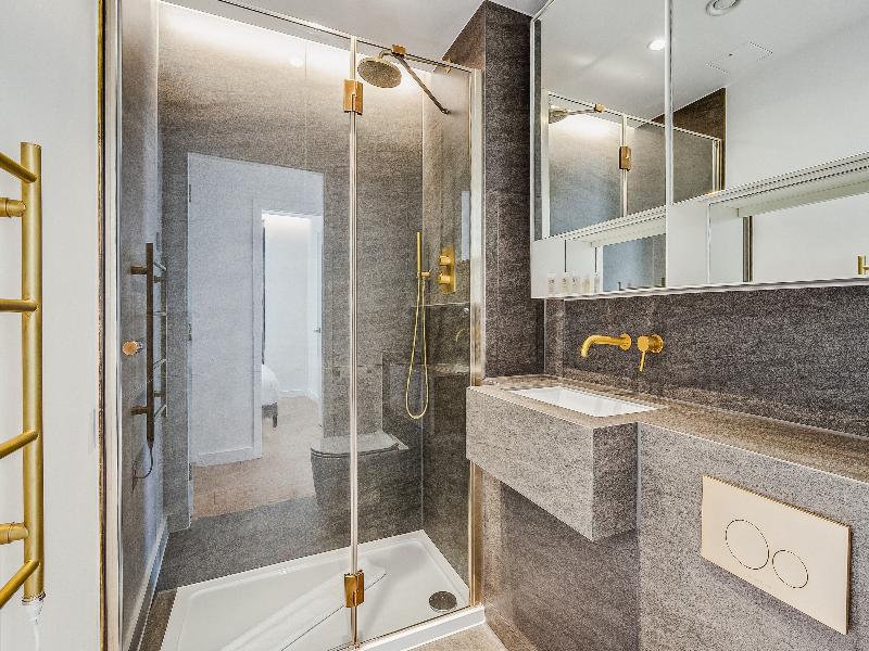 StayCozy Apartments in Kings Cross image