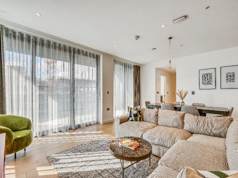 StayCozy Apartments in Kings Cross image