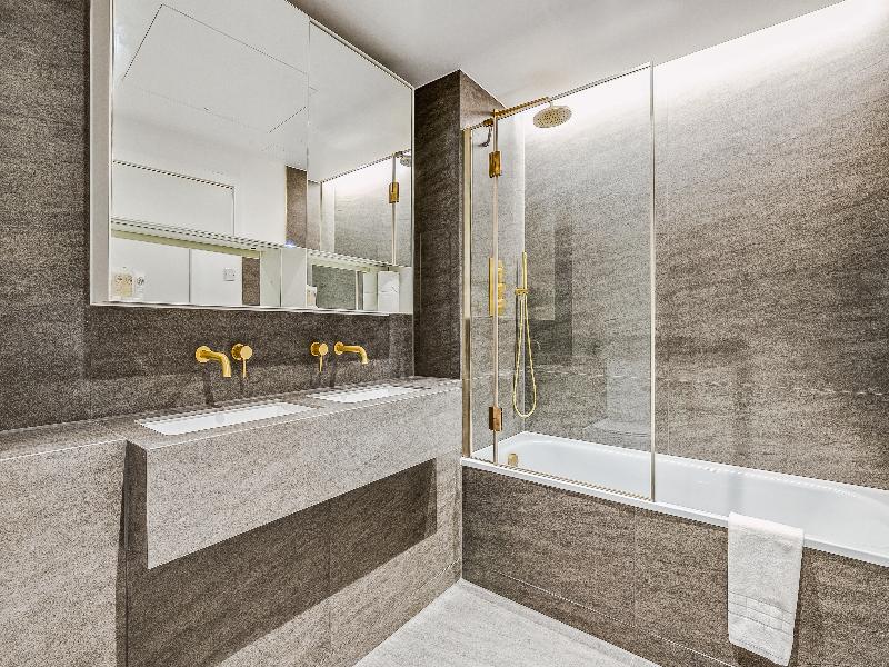 StayCozy Apartments in Kings Cross image