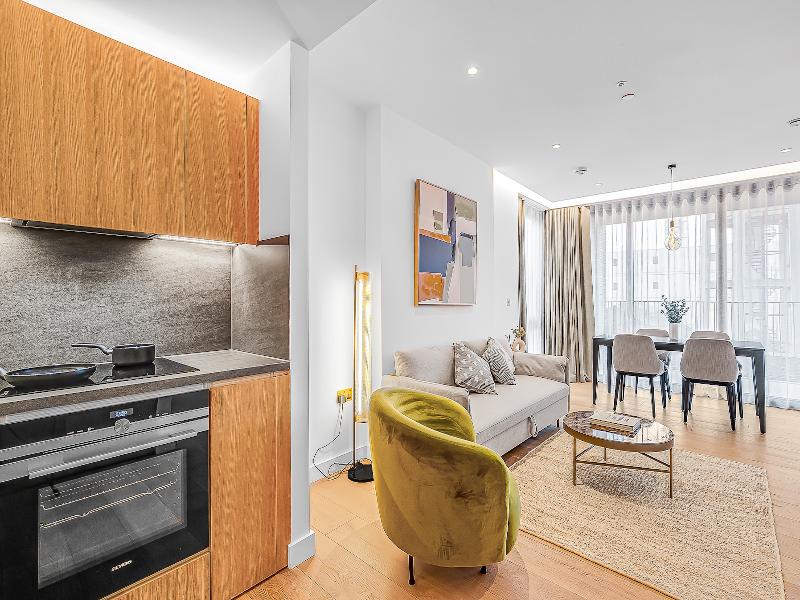 StayCozy Apartments in Kings Cross image