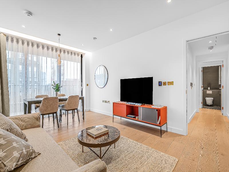 StayCozy Apartments in Kings Cross image