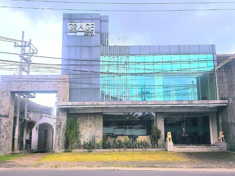 Grage Hotel Malang By Tos image