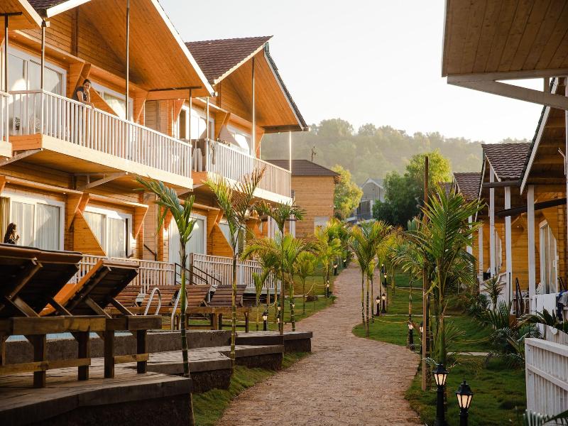 Dallas Beach Resorts image