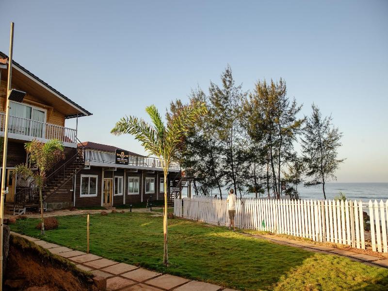 Dallas Beach Resorts image