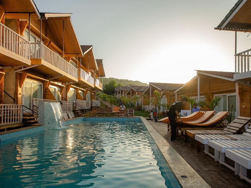 Dallas Beach Resorts image