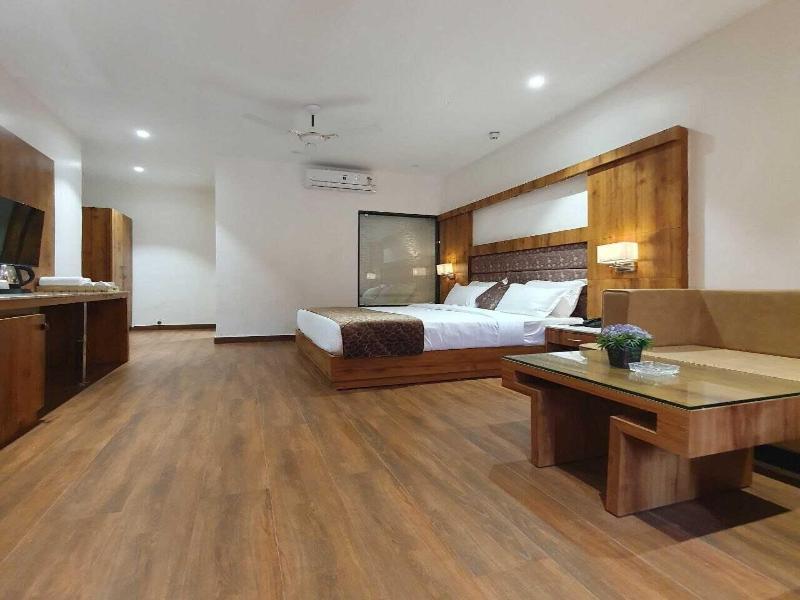 Dallas Beach Resorts image