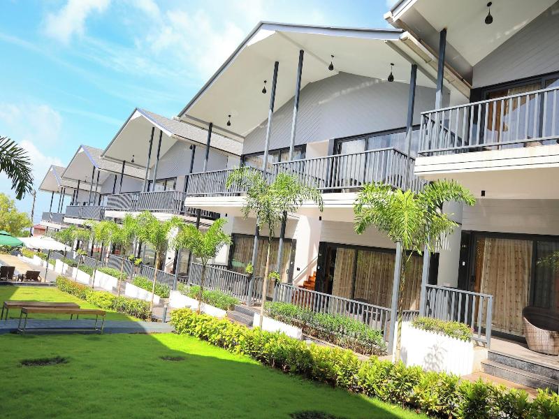 Dallas Beach Resorts image