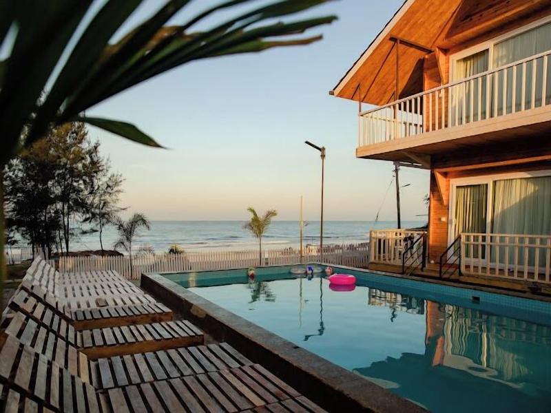 Dallas Beach Resorts image