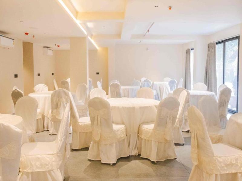 Vilmaris Luxe Hotel Calangute image