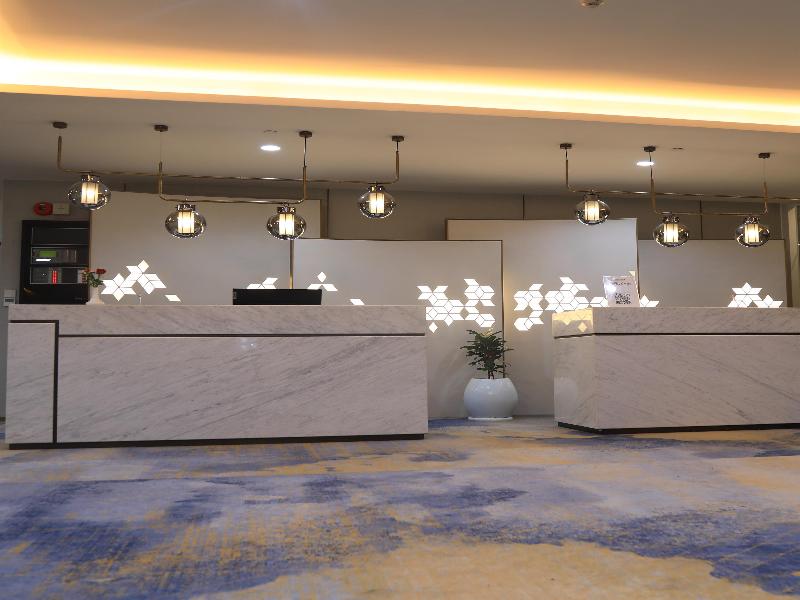 Skylight In-terminal Hotel