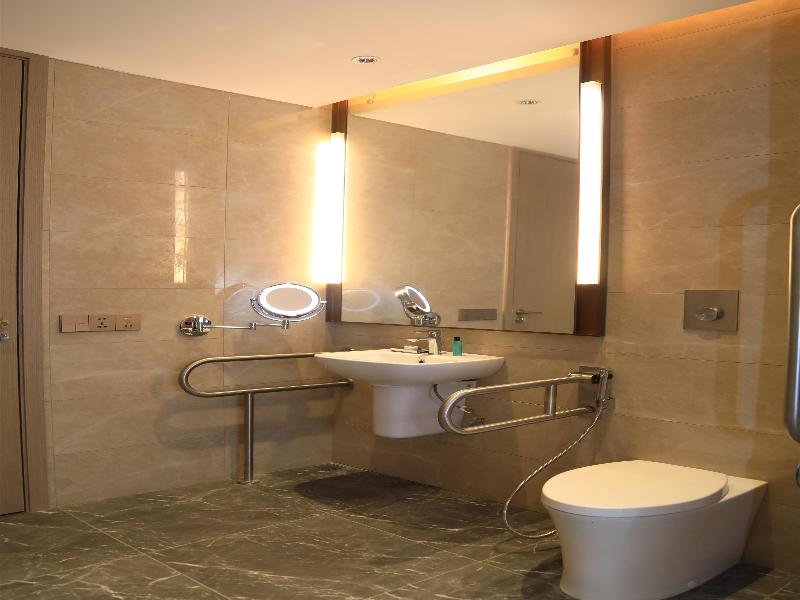 Skylight In-terminal Hotel image