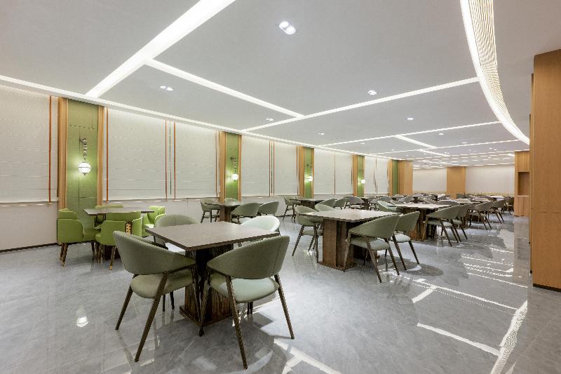 Madison Hotel Yining Ili Prefecture Government image