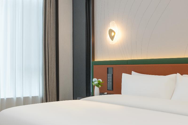 Madison Hotel Yining Ili Prefecture Government image