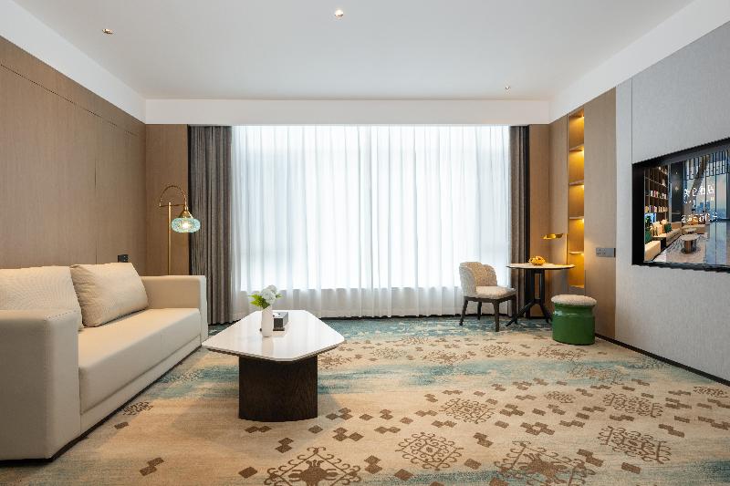 Madison Hotel Yining Ili Prefecture Government image