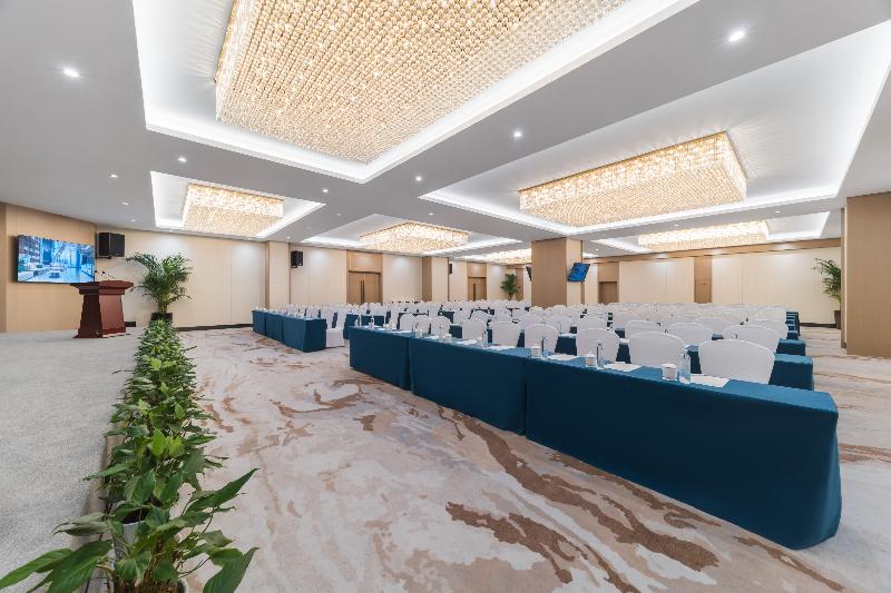 Madison Hotel Hefei USTC Port and Shipping image