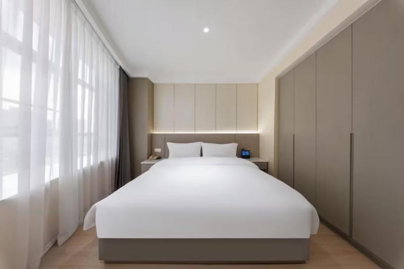 Madison Hotel Hefei USTC Port and Shipping image