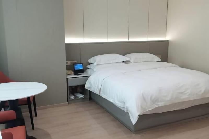 Madison Hotel Hefei USTC Port and Shipping image