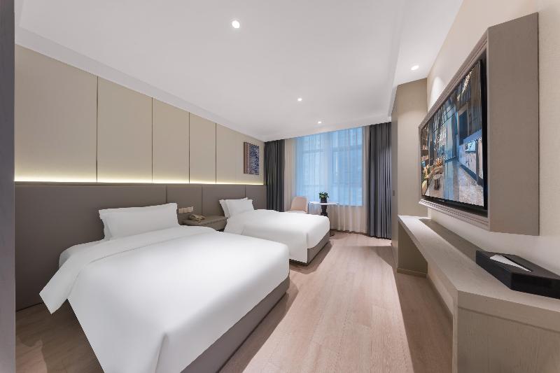 Madison Hotel Hefei USTC Port and Shipping image