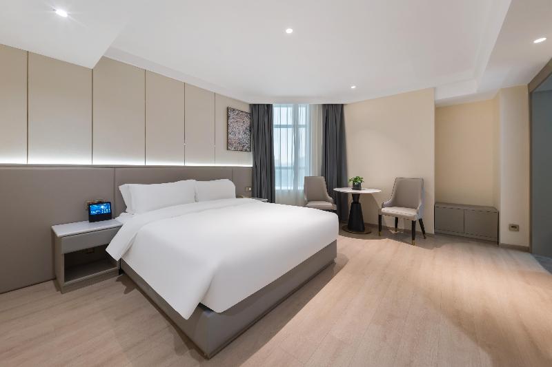 Madison Hotel Hefei USTC Port and Shipping image