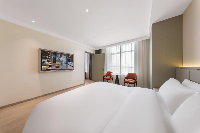 Madison Hotel Hefei USTC Port and Shipping image
