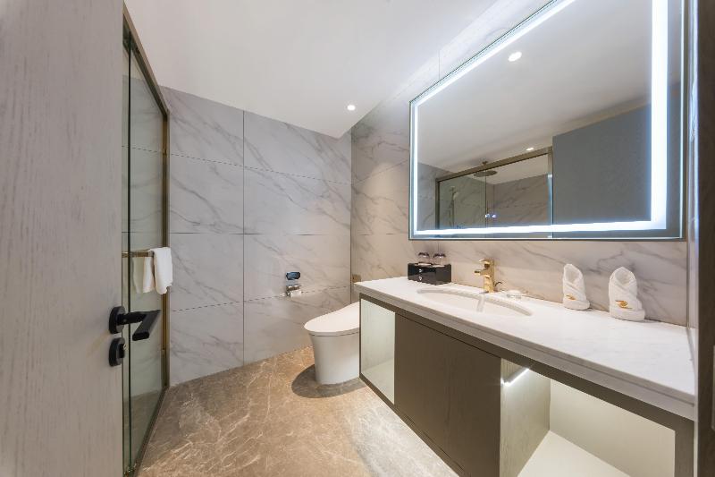 Madison Hotel Hefei USTC Port and Shipping image