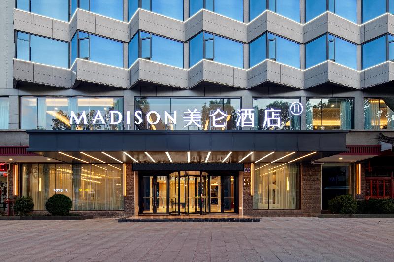 Madison Hotel Dali Railway Station image