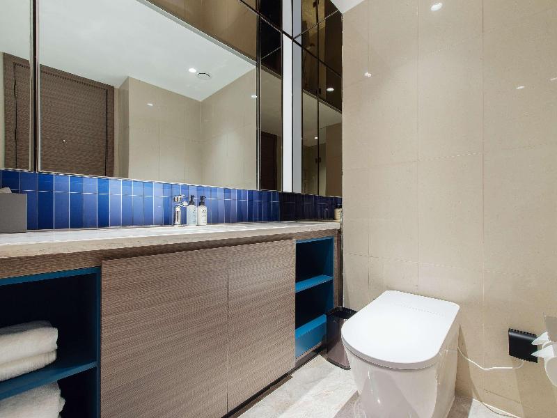 Meilun Hotel (Dalian Zhongshan Square Seaview) image