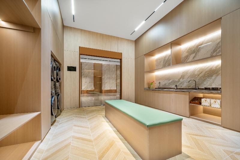 Grand Madison Hotel Suzhou Huanyu image