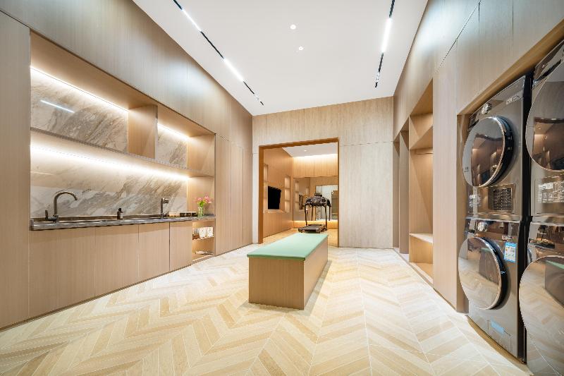 Grand Madison Hotel Suzhou Huanyu image