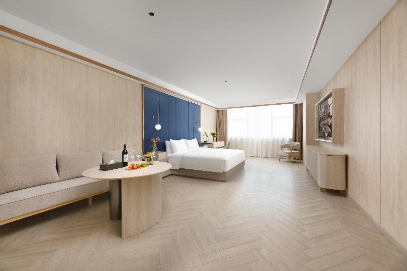 Grand Madison Hotel Suzhou Huanyu image