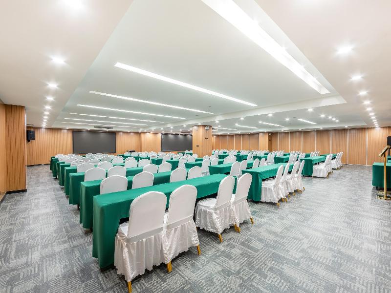 Madison Hotel Pingdingshan Government image