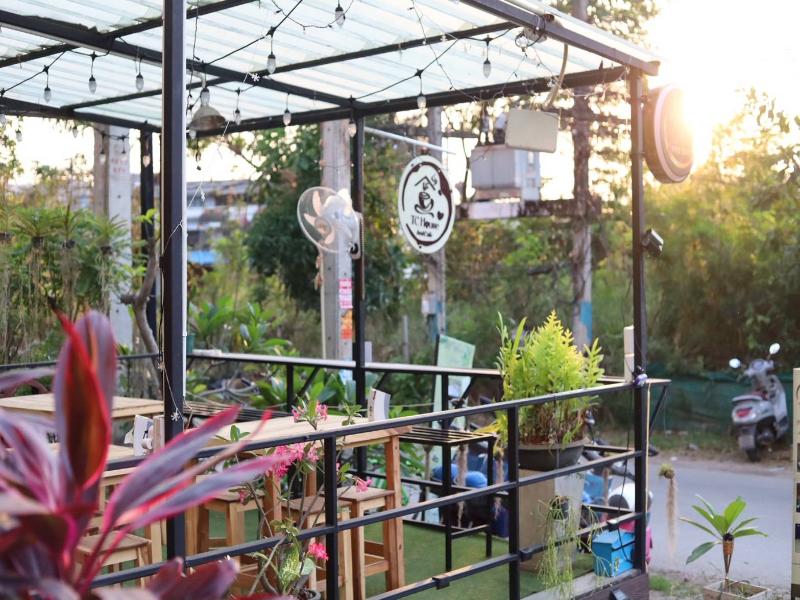 Tc House And Cafe image