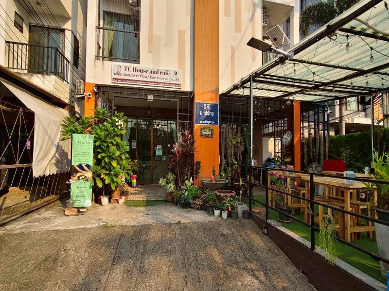 Tc House And Cafe image