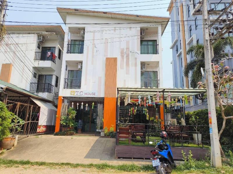 Tc House And Cafe image