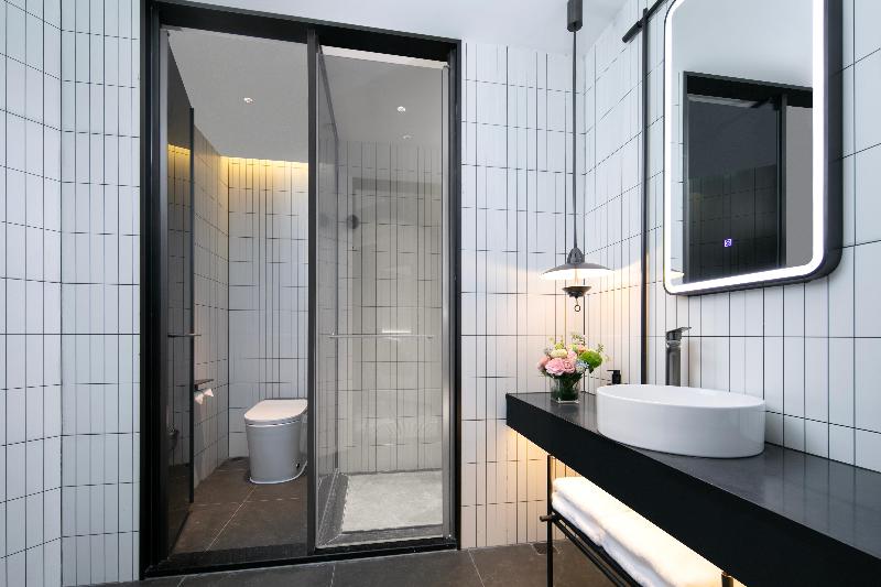 Madison Hotel Wuhan Jianghan Road Pedestrian st image