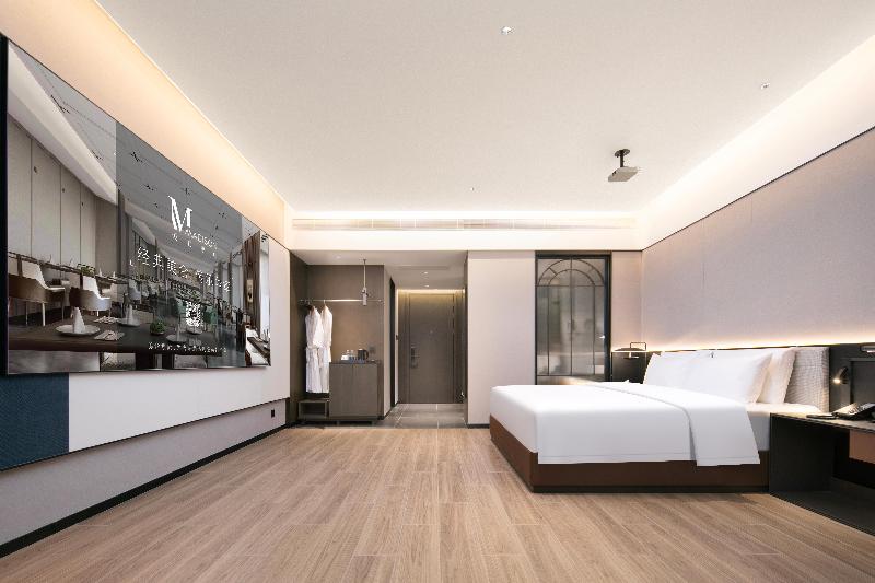 Madison Hotel Wuhan Jianghan Road Pedestrian st image