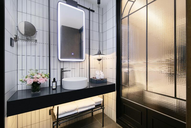 Madison Hotel Wuhan Jianghan Road Pedestrian st image