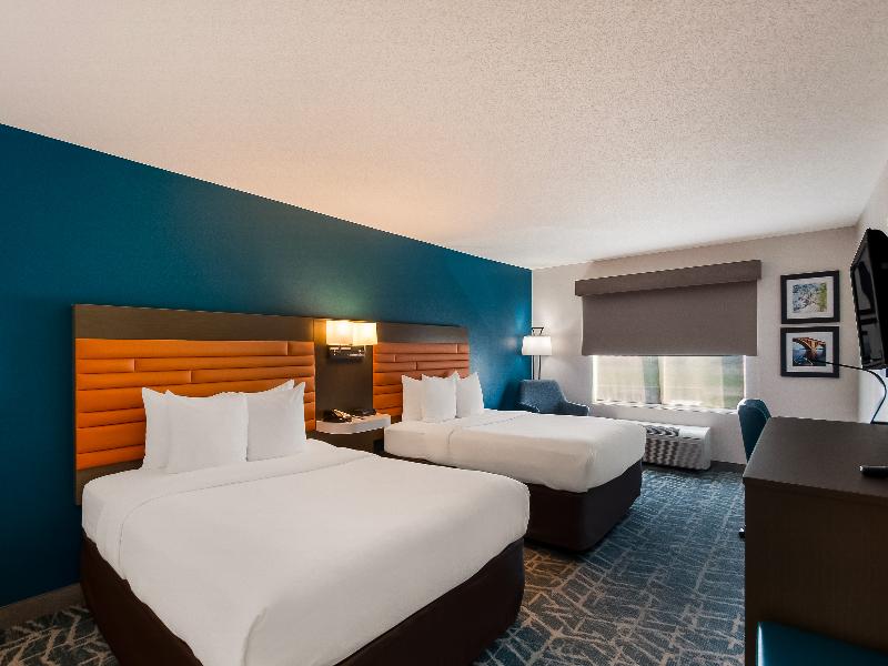 Comfort Inn Falls Church - Tysons Corner image