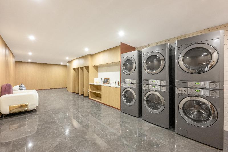 Madison Hotel Binzhou Bincheng Wanda Plaza image