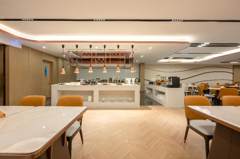 Madison Hotel Binzhou Bincheng Wanda Plaza image