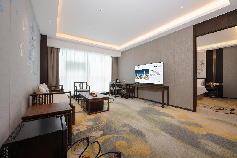 Grand Madison Hotel Jining Yongrun image