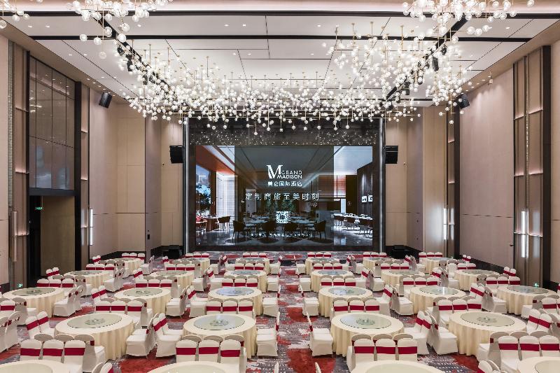 Grand Madison Hotel Xiangyang Hexin Outlets image