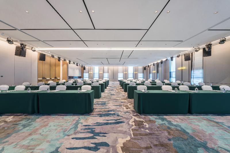 Grand Madison Hotel Xiangyang Hexin Outlets image