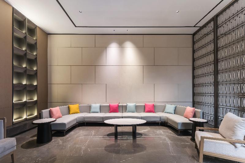 Grand Madison Hotel Xiangyang Hexin Outlets image