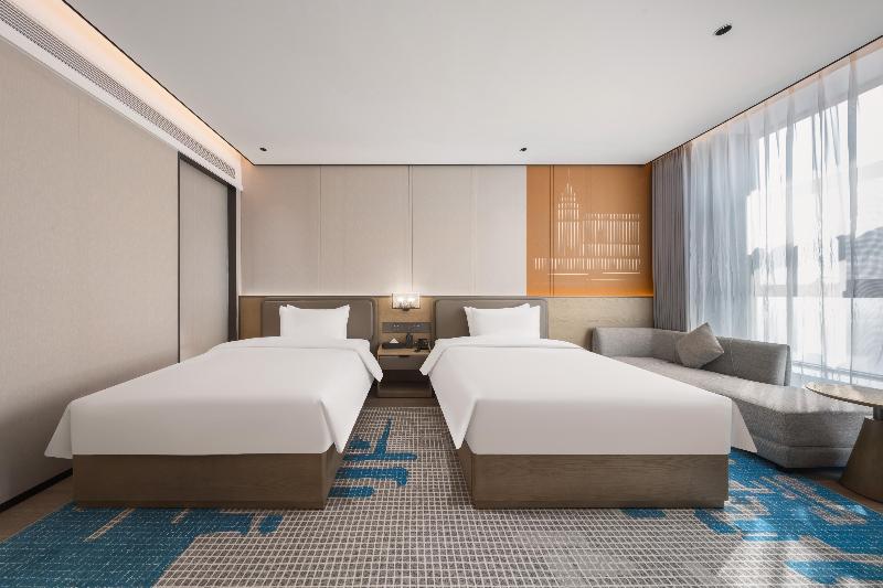 Grand Madison Hotel Xiangyang Hexin Outlets image