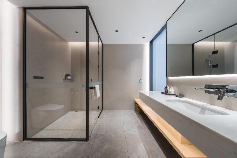 Grand Madison Hotel Xiangyang Hexin Outlets image