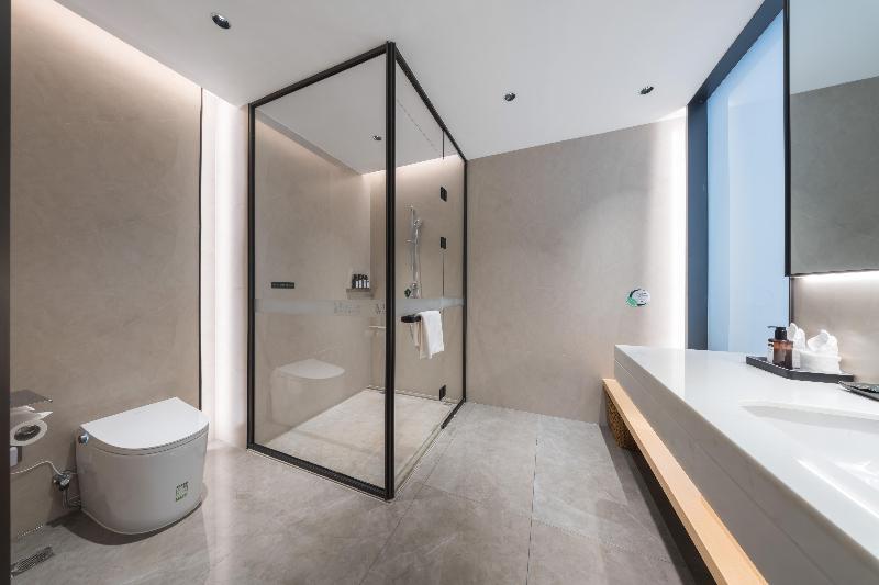 Grand Madison Hotel Xiangyang Hexin Outlets image